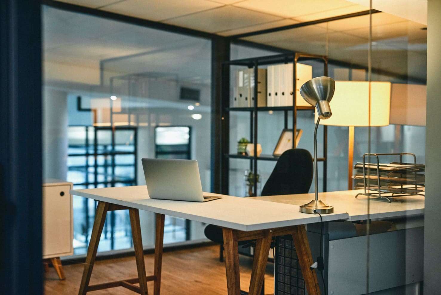 mesa escritorio vacía
